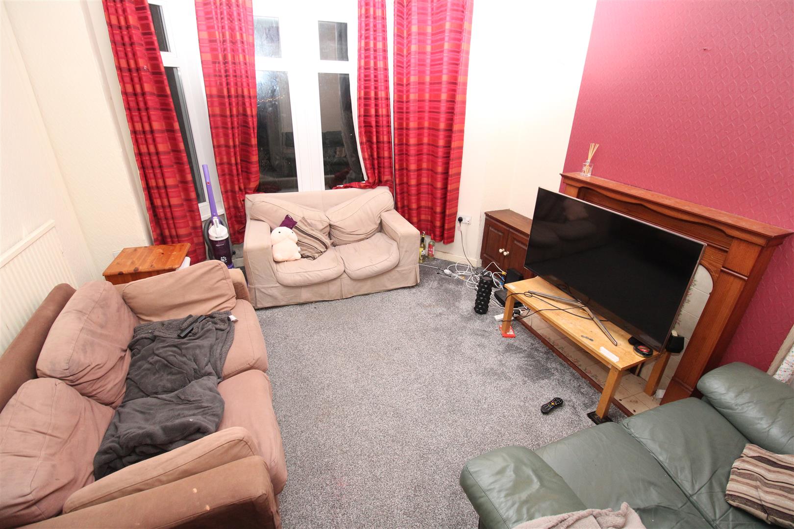 Flat Bertha Street in Pontypridd