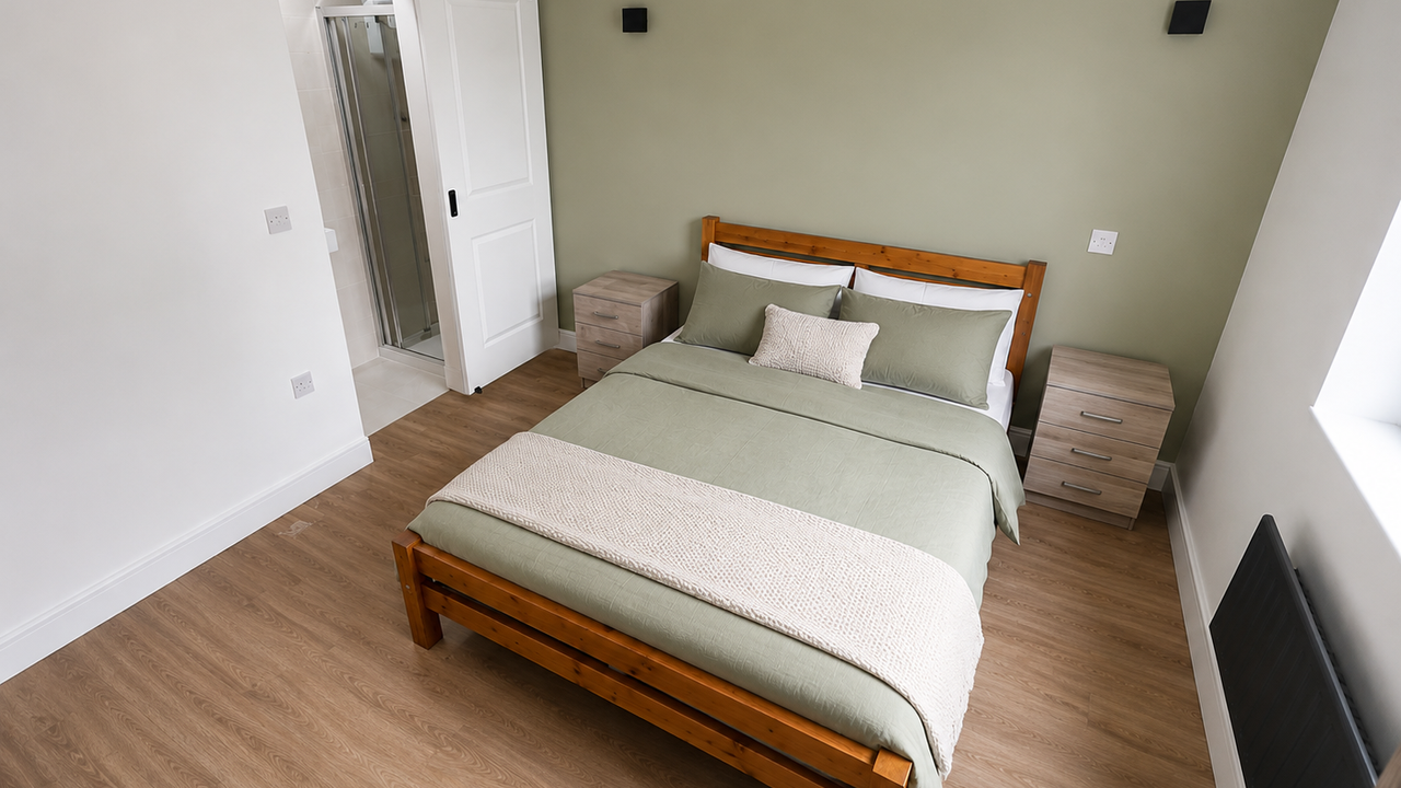 Room Granville Road in Luton