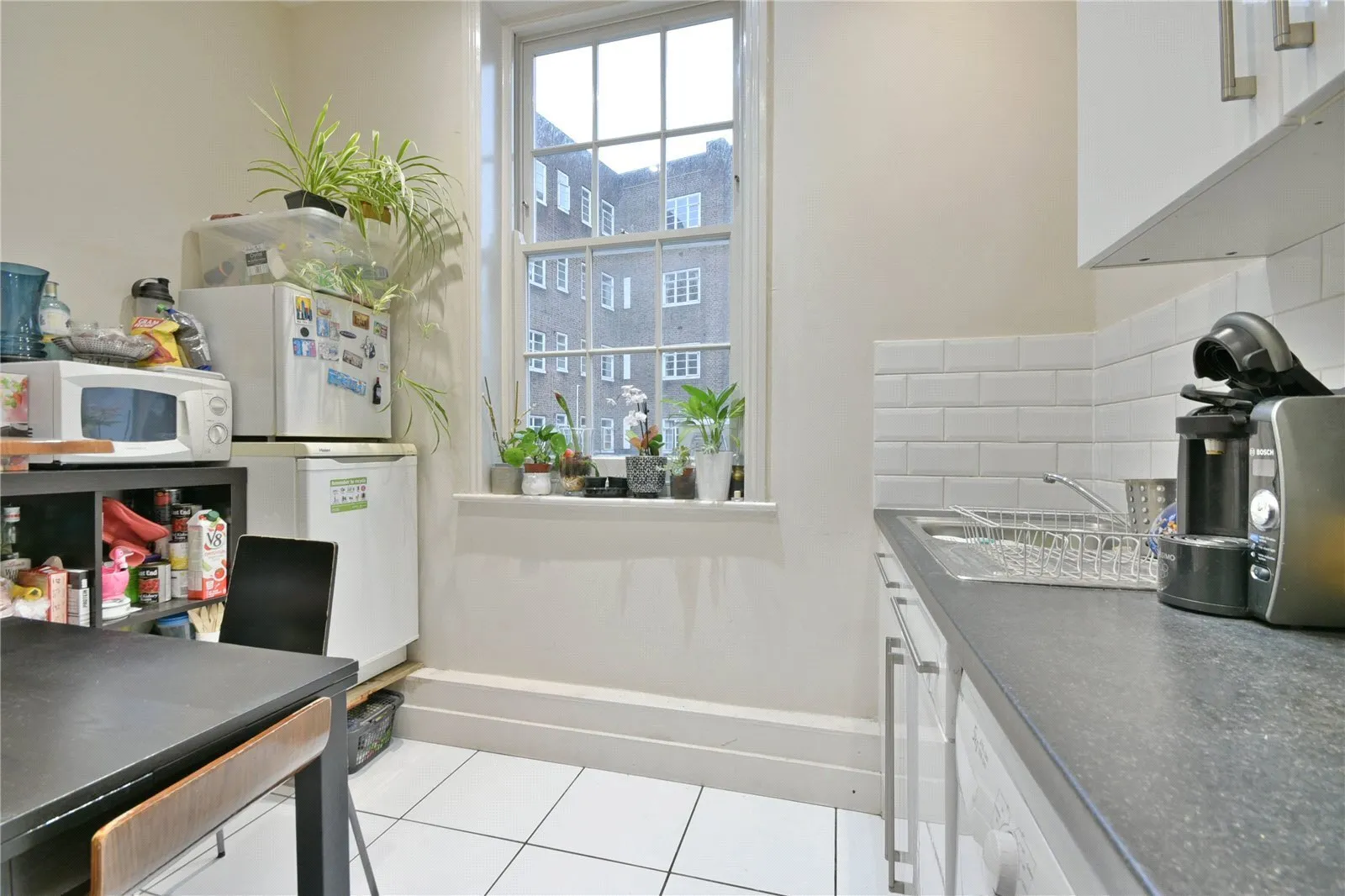 Flat Leigh Street in Greater London