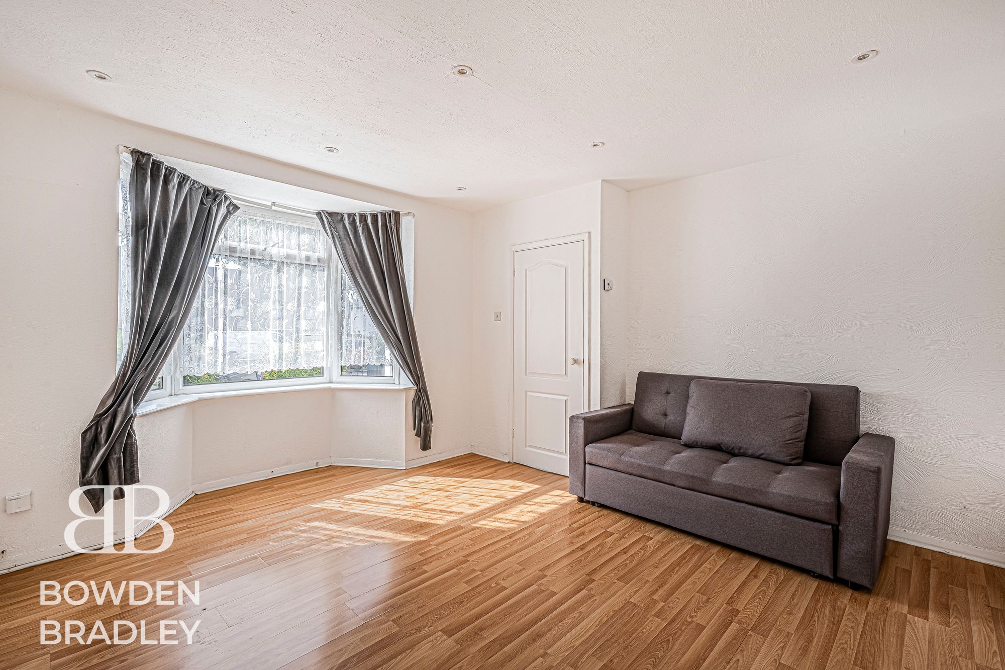 House Manford Way in Greater London