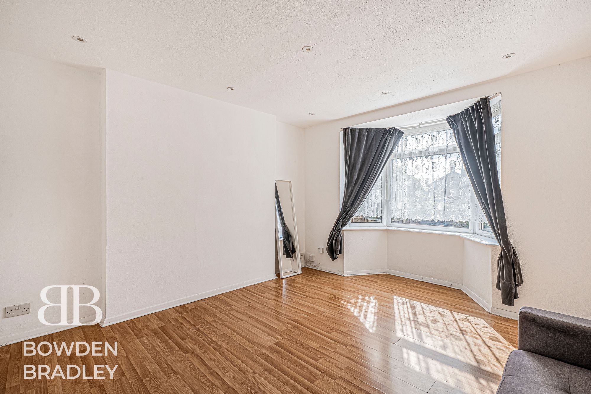 House Manford Way in Greater London