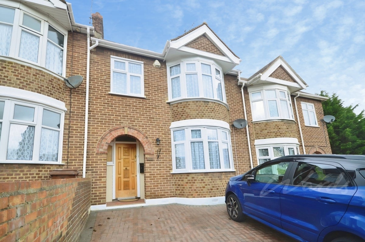 House Woodlands Road in Rainham