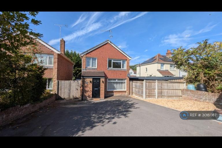 House Glencarron Way in Southampton
