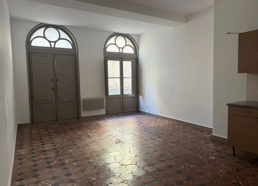 Flat Rue Roger Salengro in Beaucaire