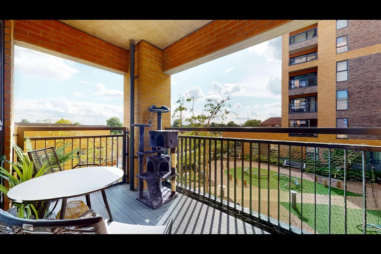 Flat East Acton Lane in Greater London