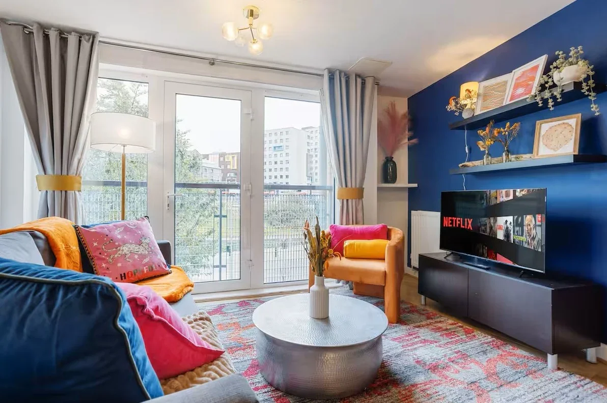 Flat Tarves Way in Greater London