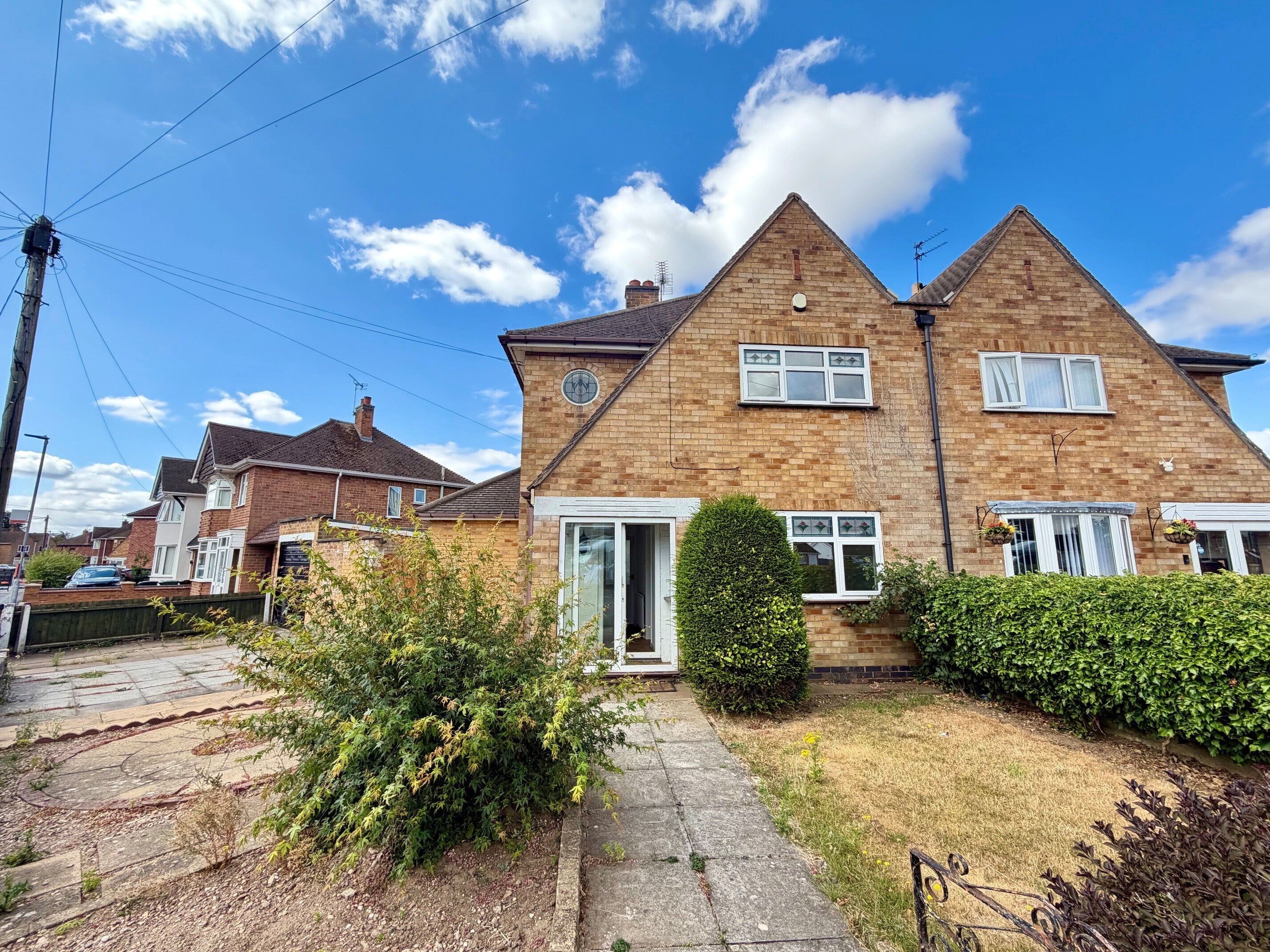 House Saltersgate Drive in Charnwood