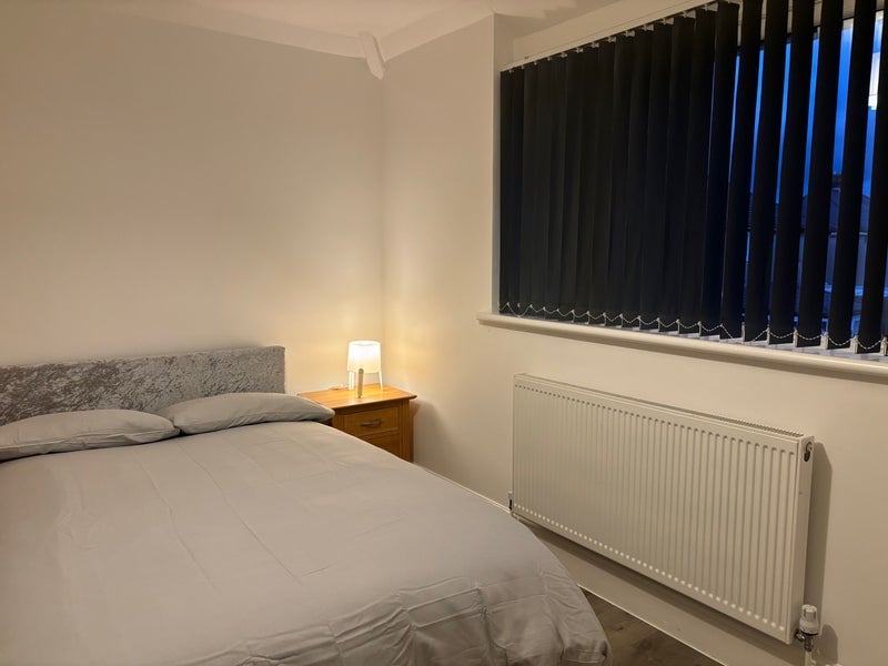 Room Pendre in Bridgend