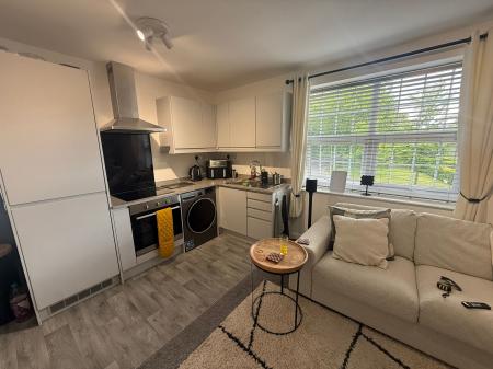 Flat The Spinney in Ashfield