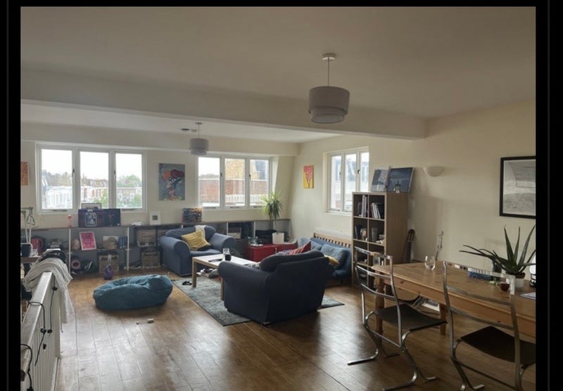 Room Fulham Road in Greater London