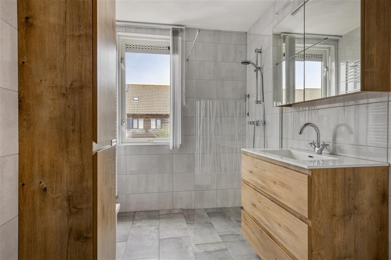 Tussenwoning te koop: Jelle Posthumapad 62, Amsterdam