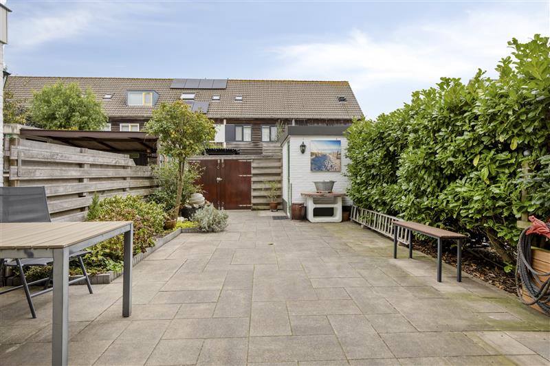 Tussenwoning te koop: Jelle Posthumapad 62, Amsterdam