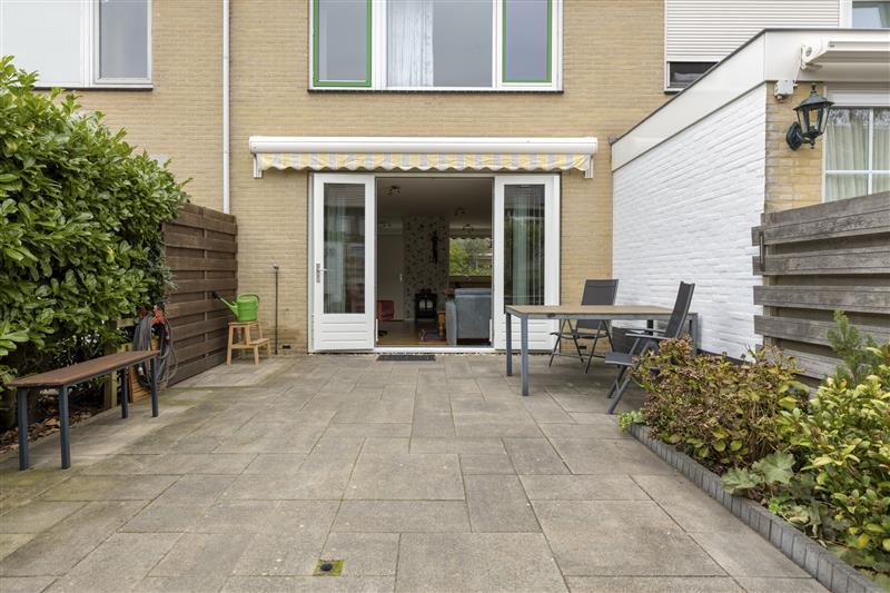 Tussenwoning te koop: Jelle Posthumapad 62, Amsterdam