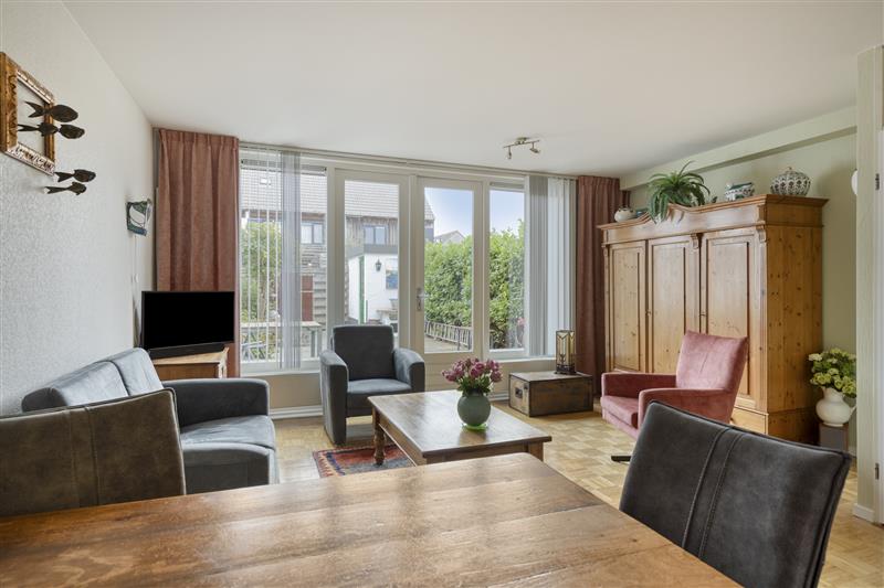 Tussenwoning te koop: Jelle Posthumapad 62, Amsterdam