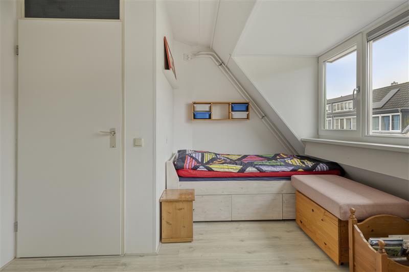 Tussenwoning te koop: Jelle Posthumapad 62, Amsterdam