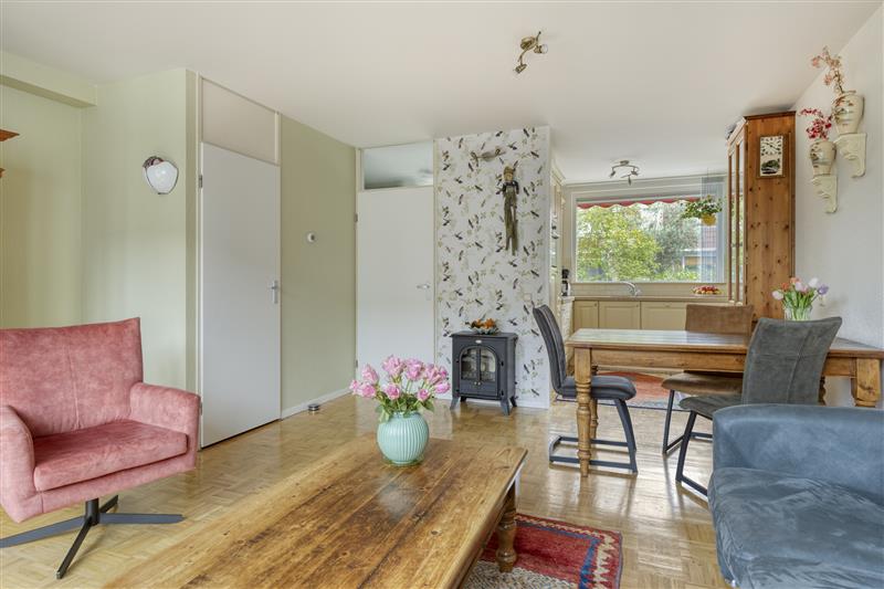 Tussenwoning te koop: Jelle Posthumapad 62, Amsterdam