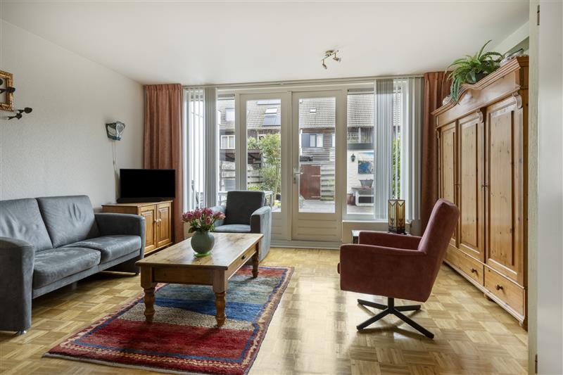 Tussenwoning te koop: Jelle Posthumapad 62, Amsterdam