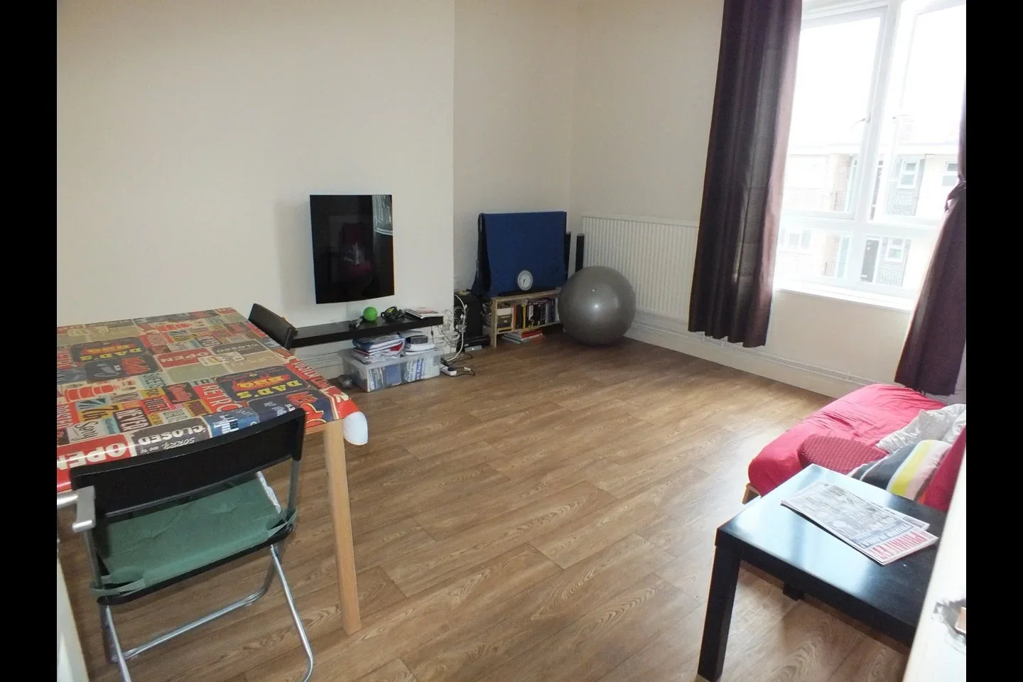 Flat Dorset Road in Greater London