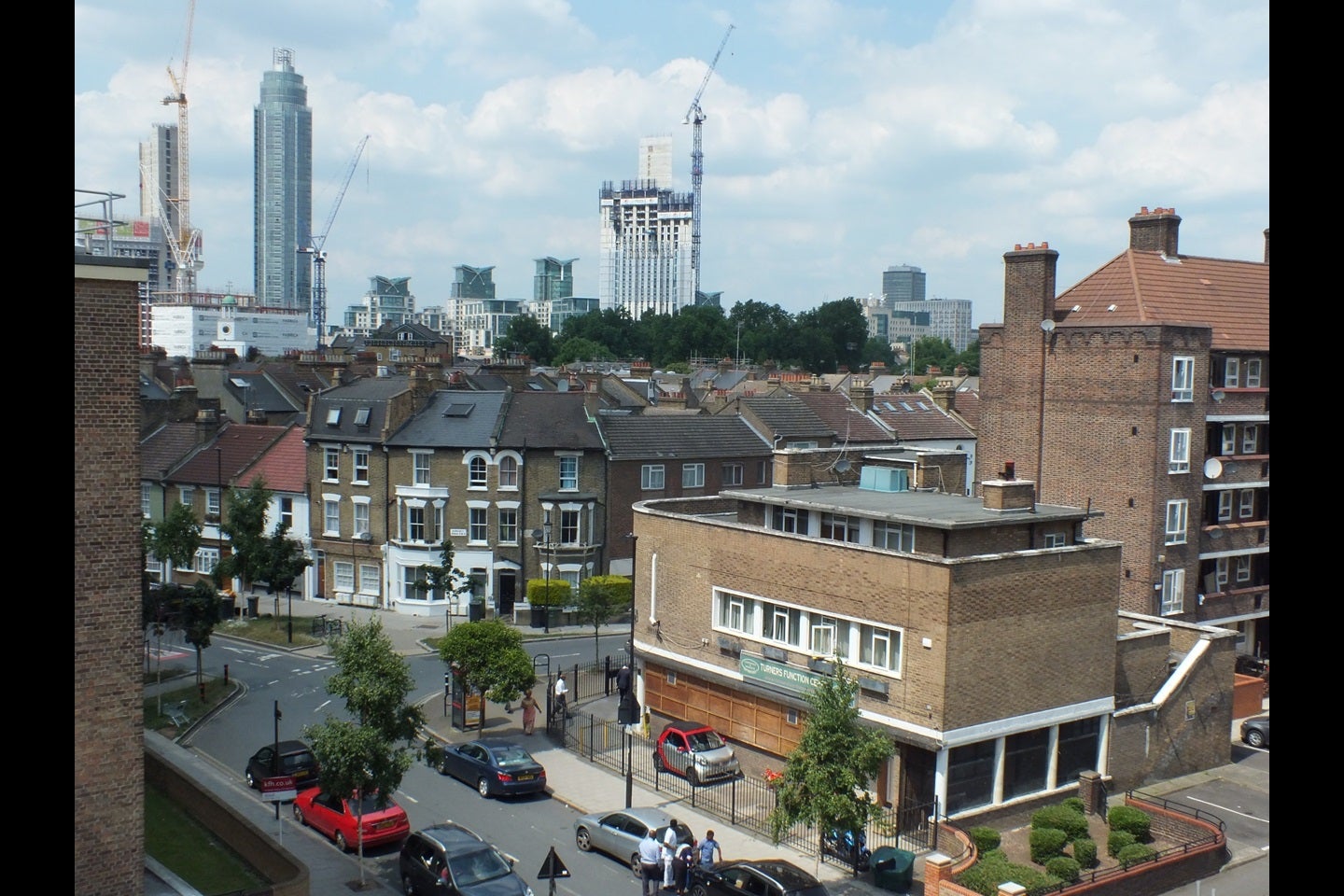 Flat Dorset Road in Greater London