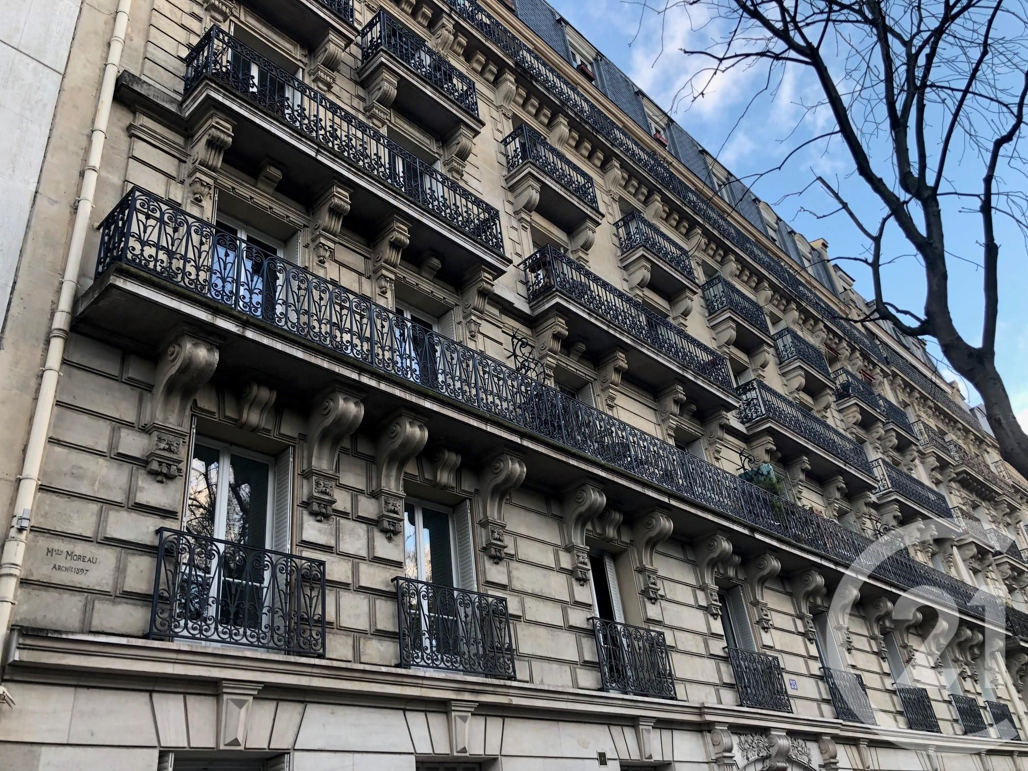 Flat Rue Manin in Paris