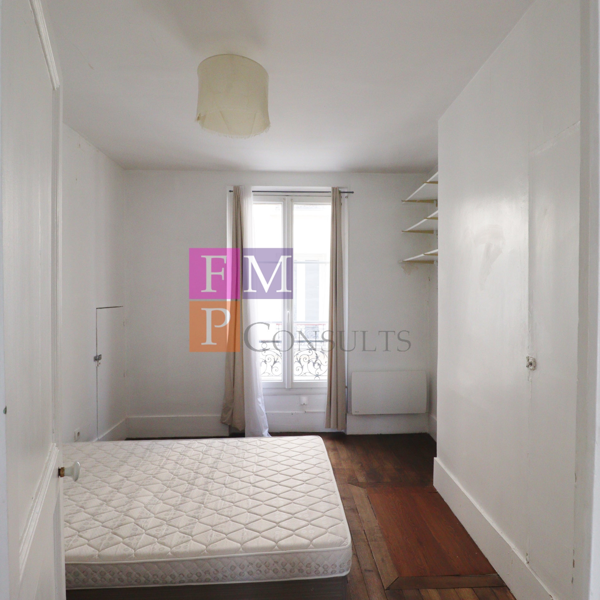 Flat Rue des Vignoles in Paris