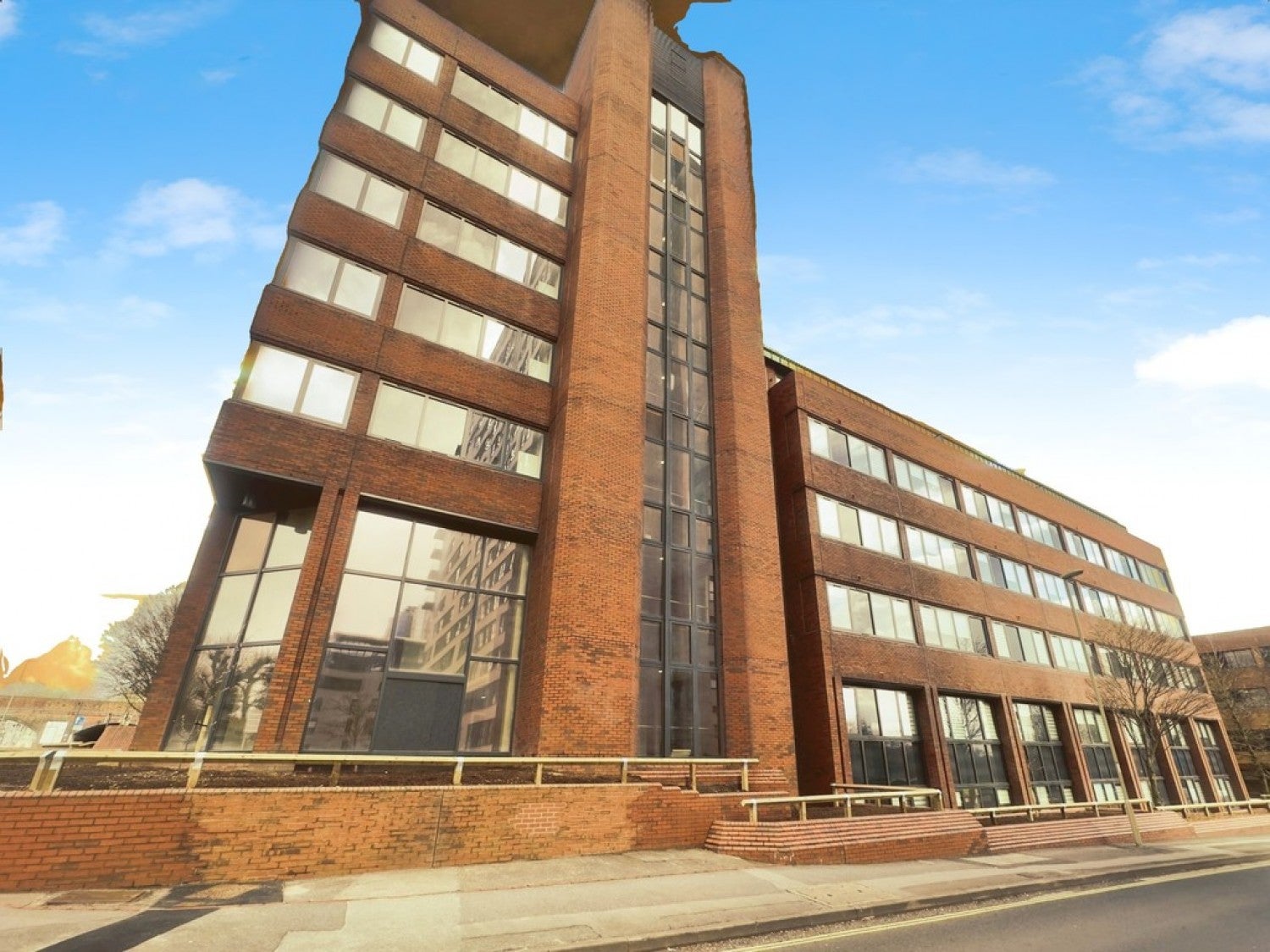 Flat Alençon Link in Basingstoke and Deane