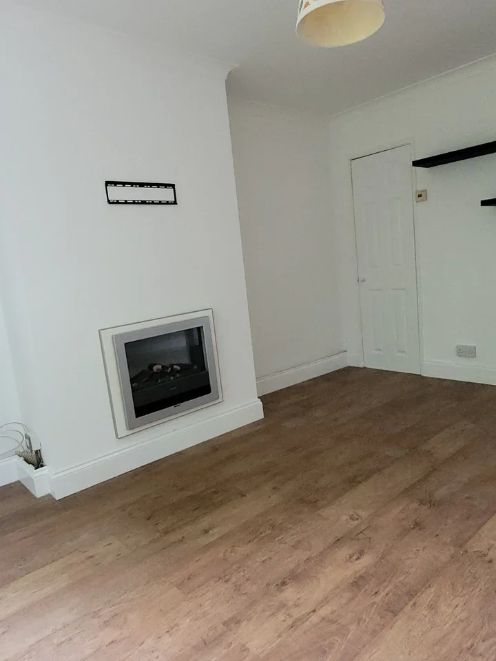 Flat Thistledown in Basildon