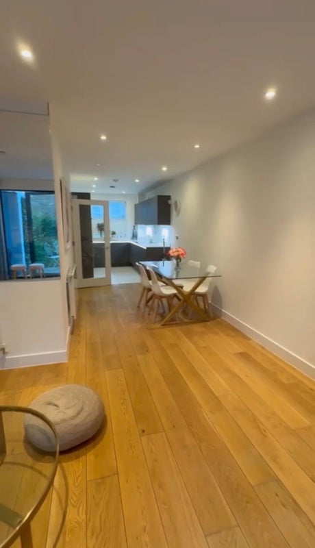 Room Fergus Street in Greater London
