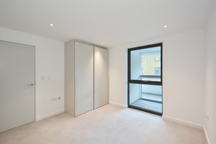 Flat Packington Square in Greater London