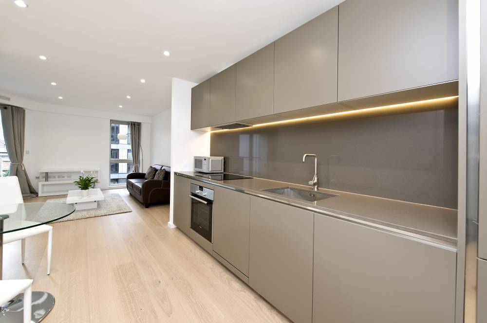 Flat Balham Hill in Greater London