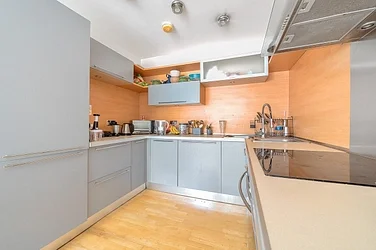 Flat Abbey Street in Greater London