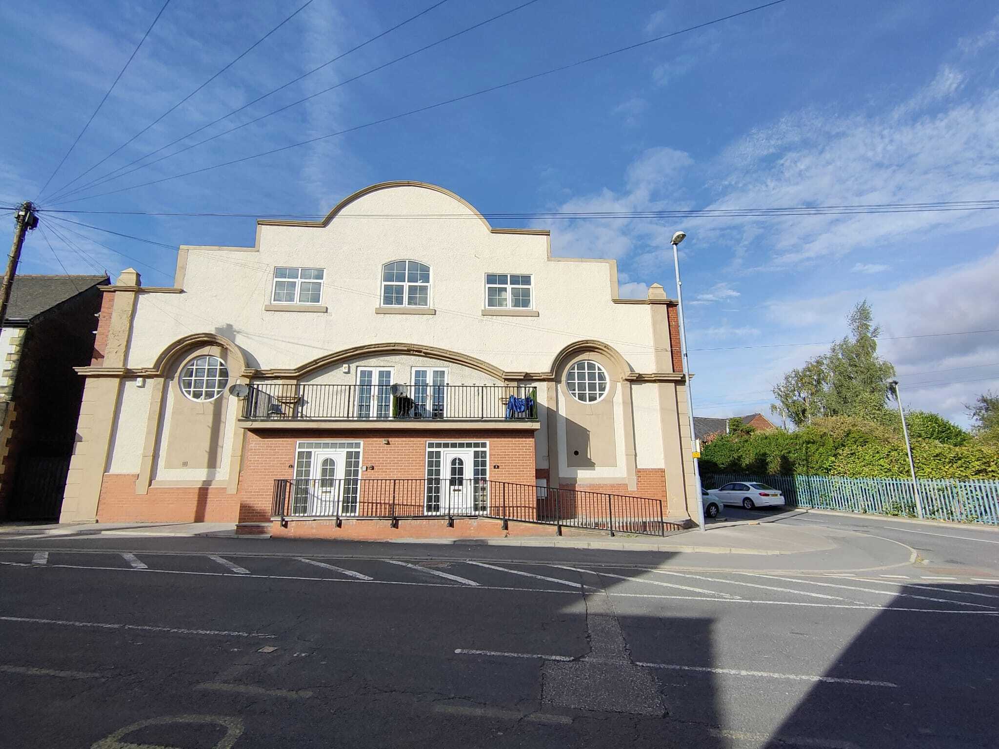 Flat Barnsley Road in Wakefield