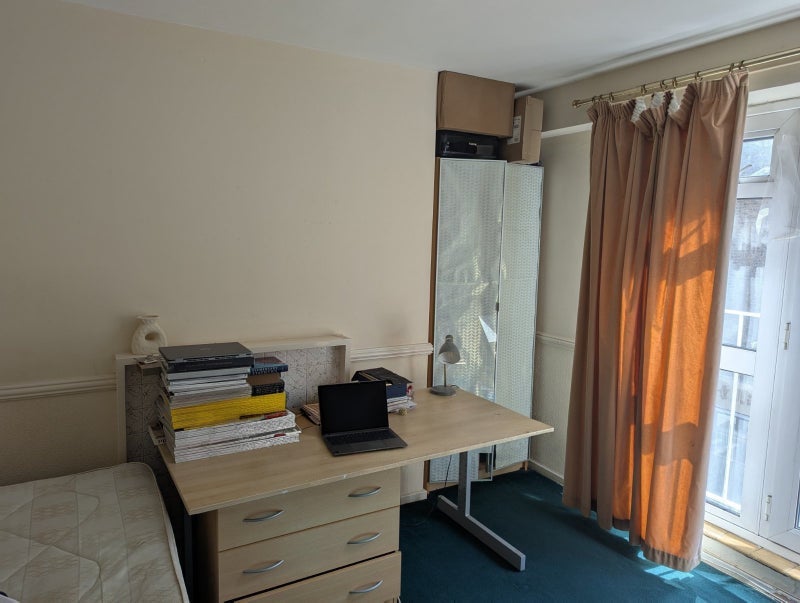 Room Eagle Street in Greater London