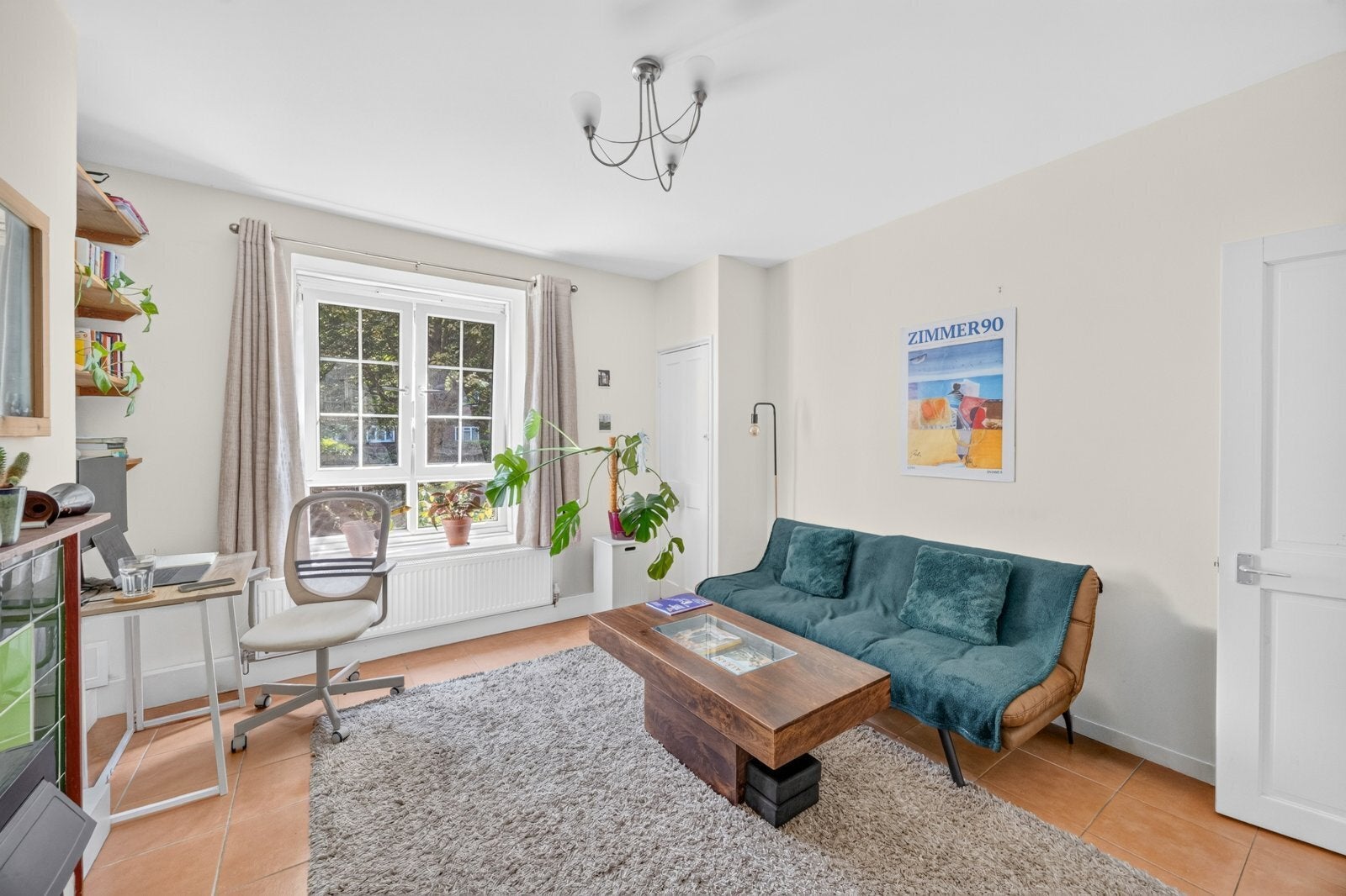 Flat Reardon Street in Greater London
