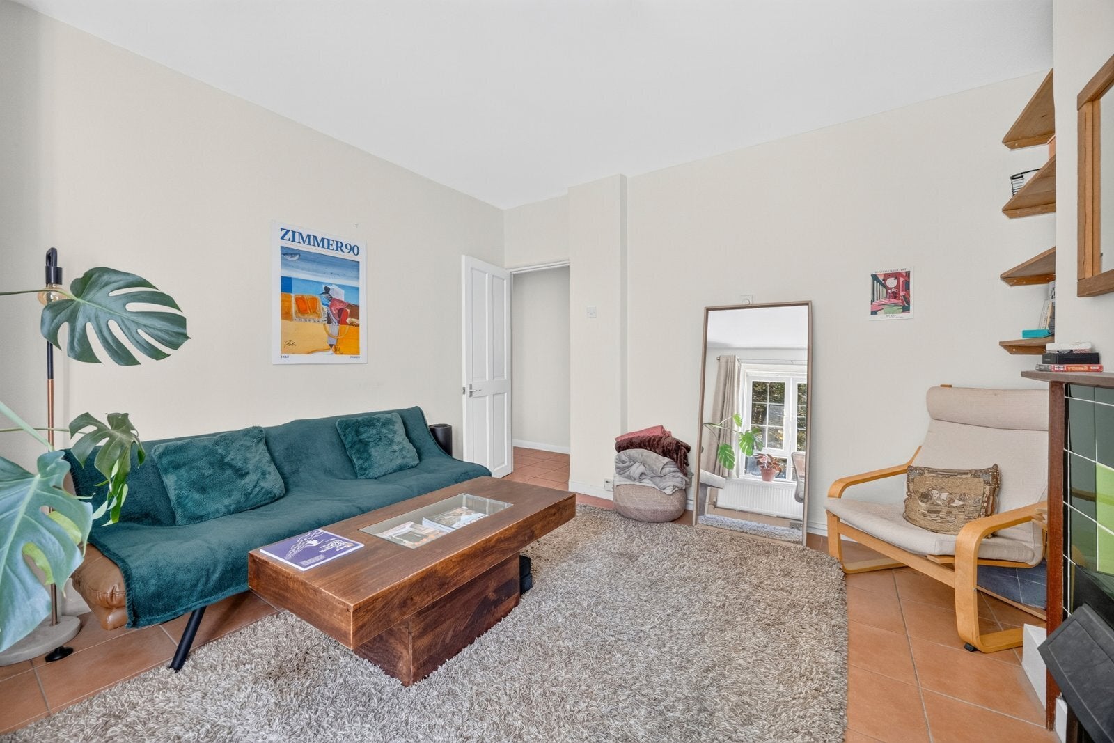 Flat Reardon Street in Greater London