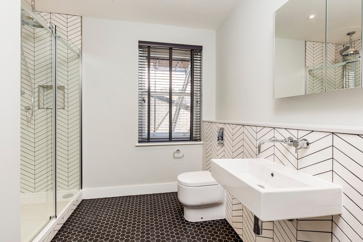 Flat Rupert Court in City of Westminster