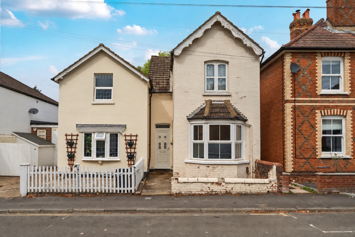 House Markenfield Road in Guildford