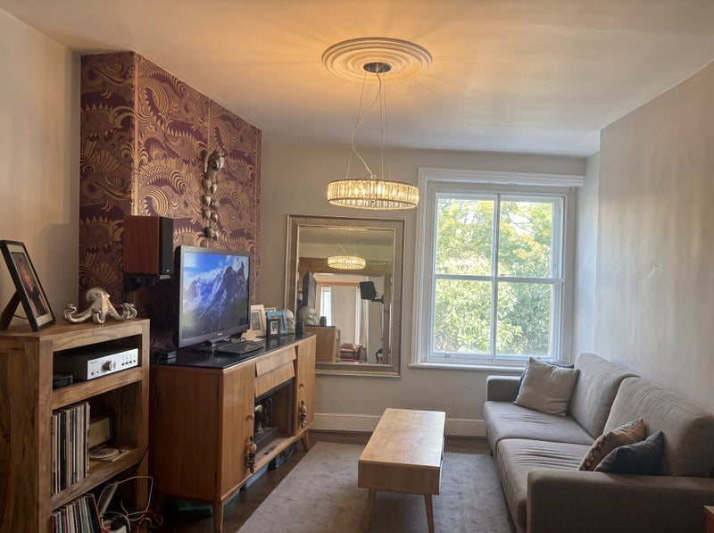 Room Rathcoole Gardens in Greater London