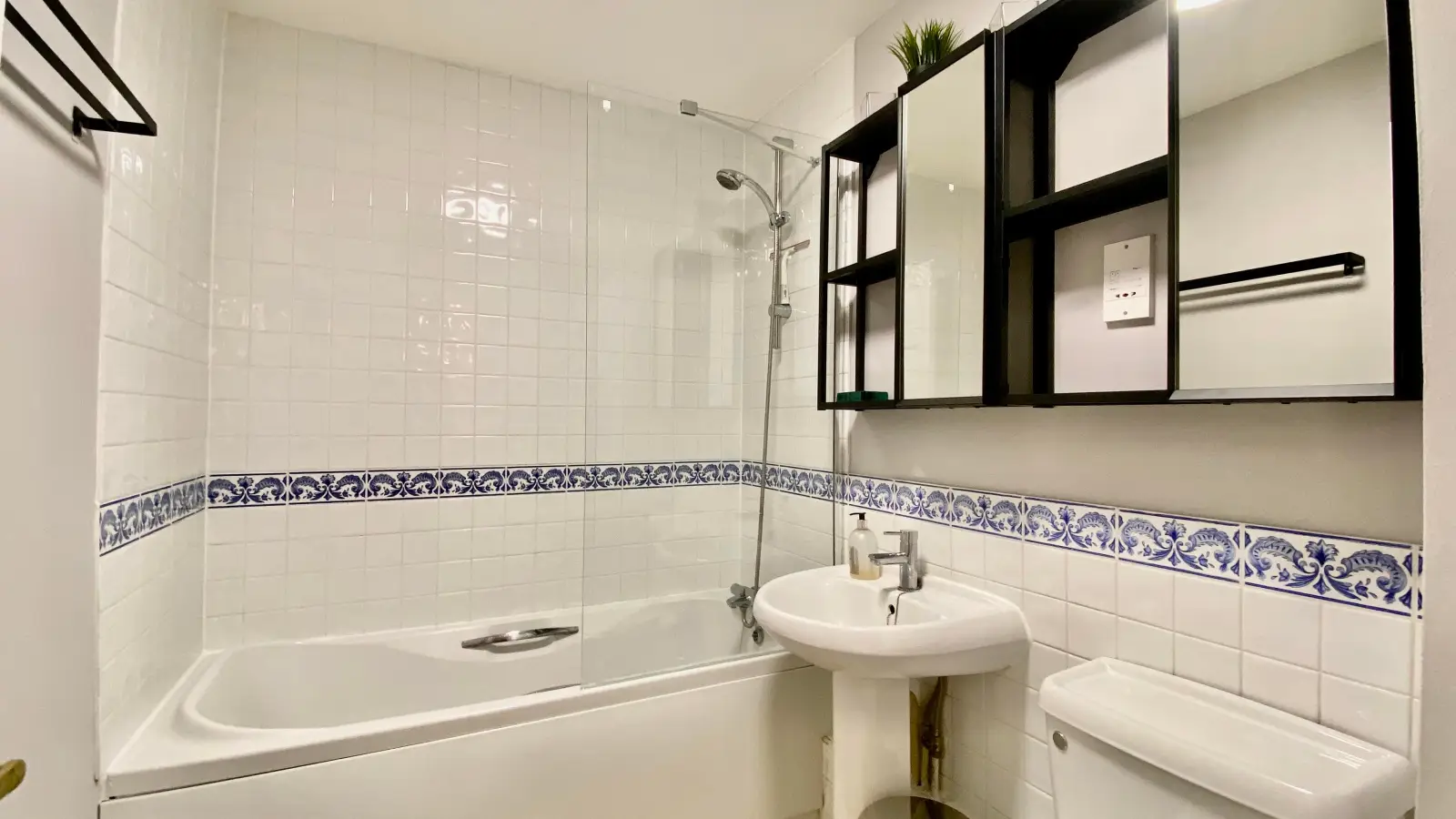 Flat Evelyn Road in Greater London