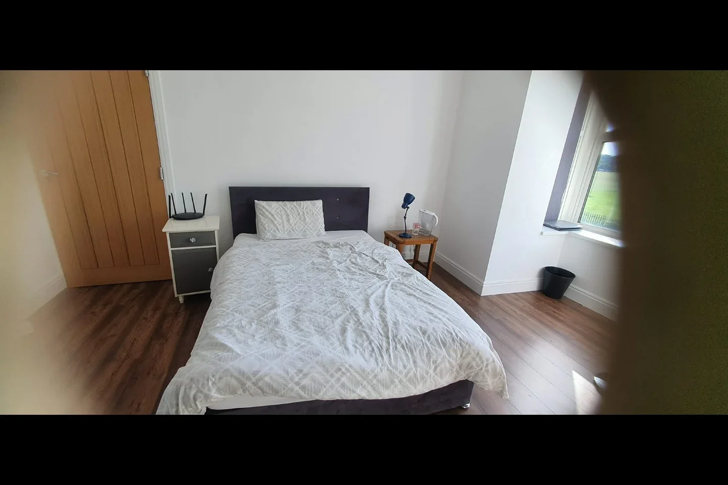 Room Southmead Road in Bristol
