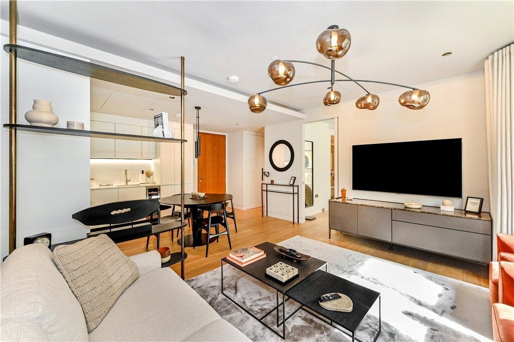 Flat Great Portland Street in City of Westminster