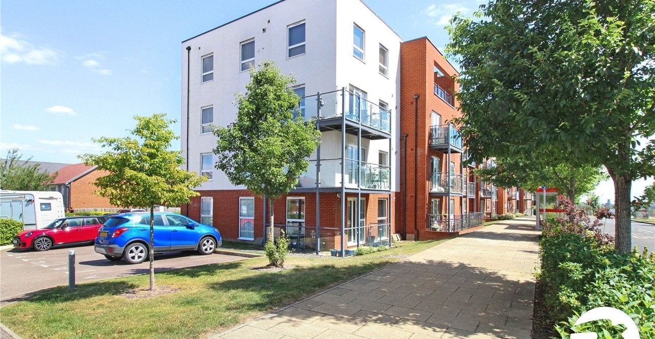 House Castle Hill Park in Ebbsfleet Garden City