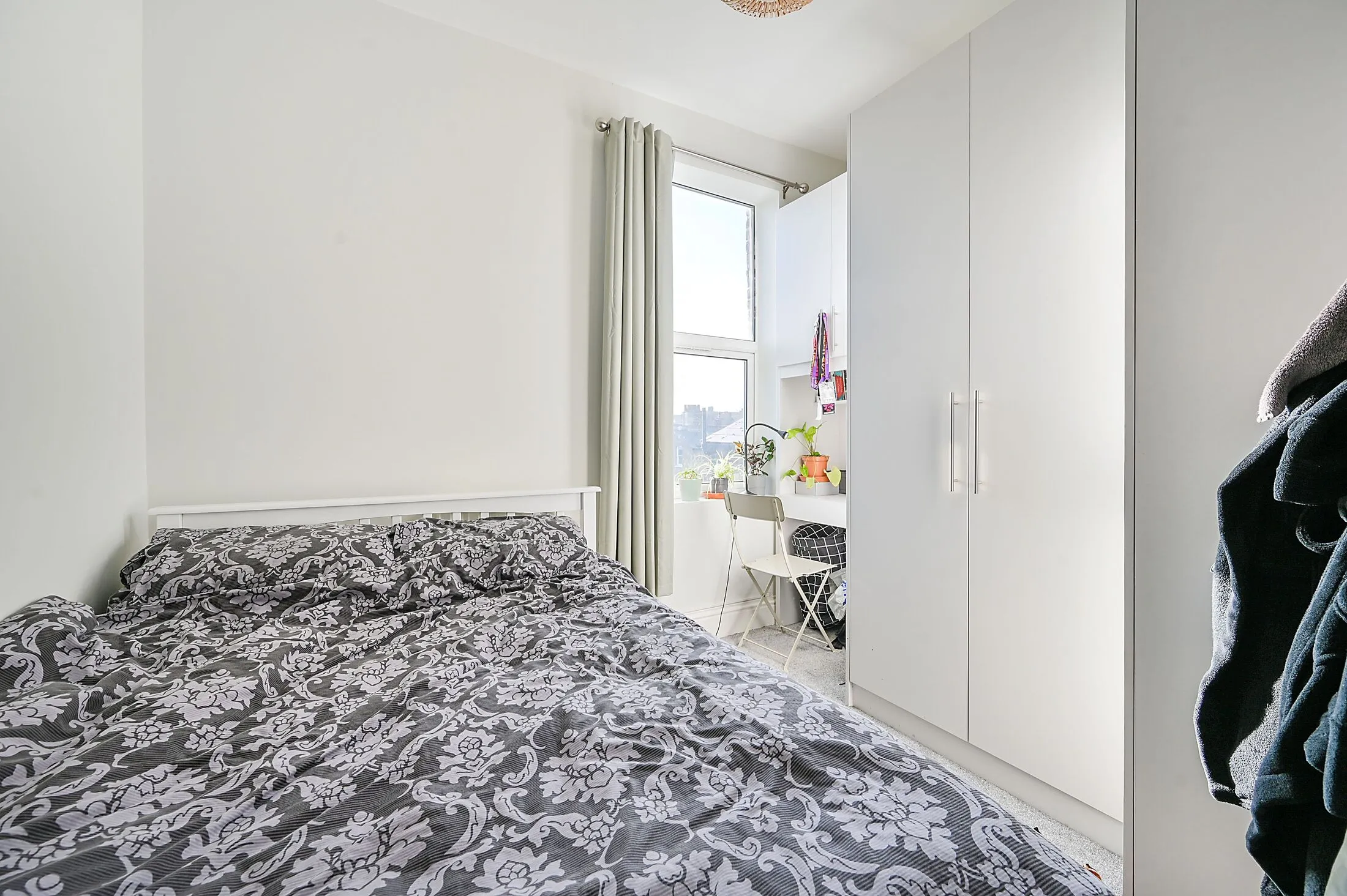 Flat Lime Grove in Greater London