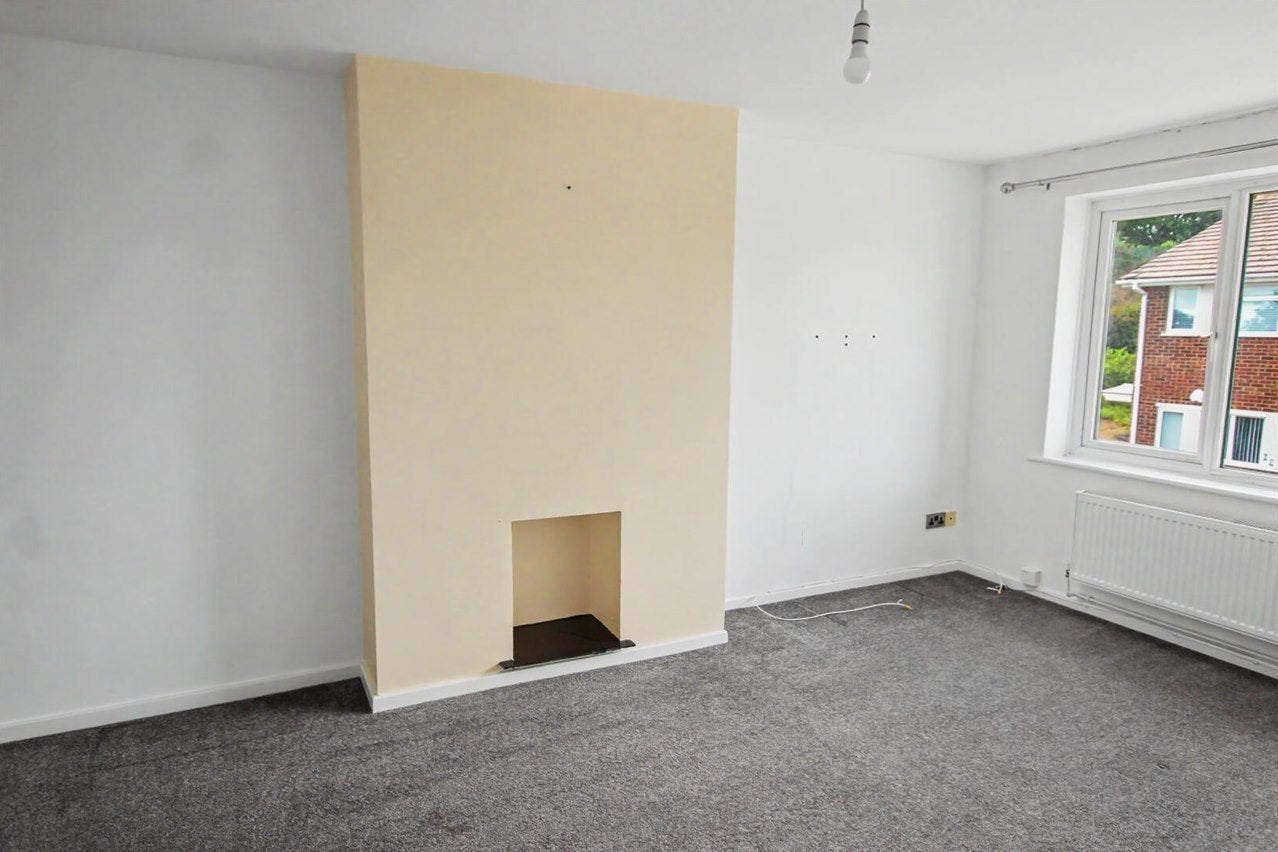 Flat Alton Close in Greater London