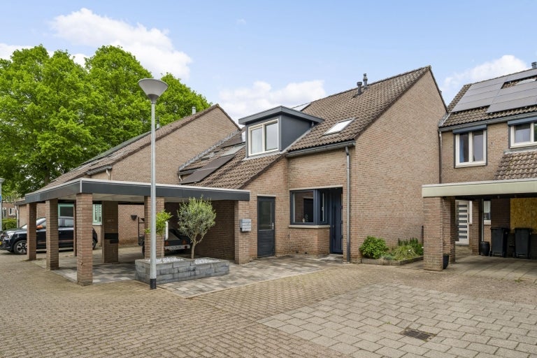 Kooldragererf 24 in Roermond