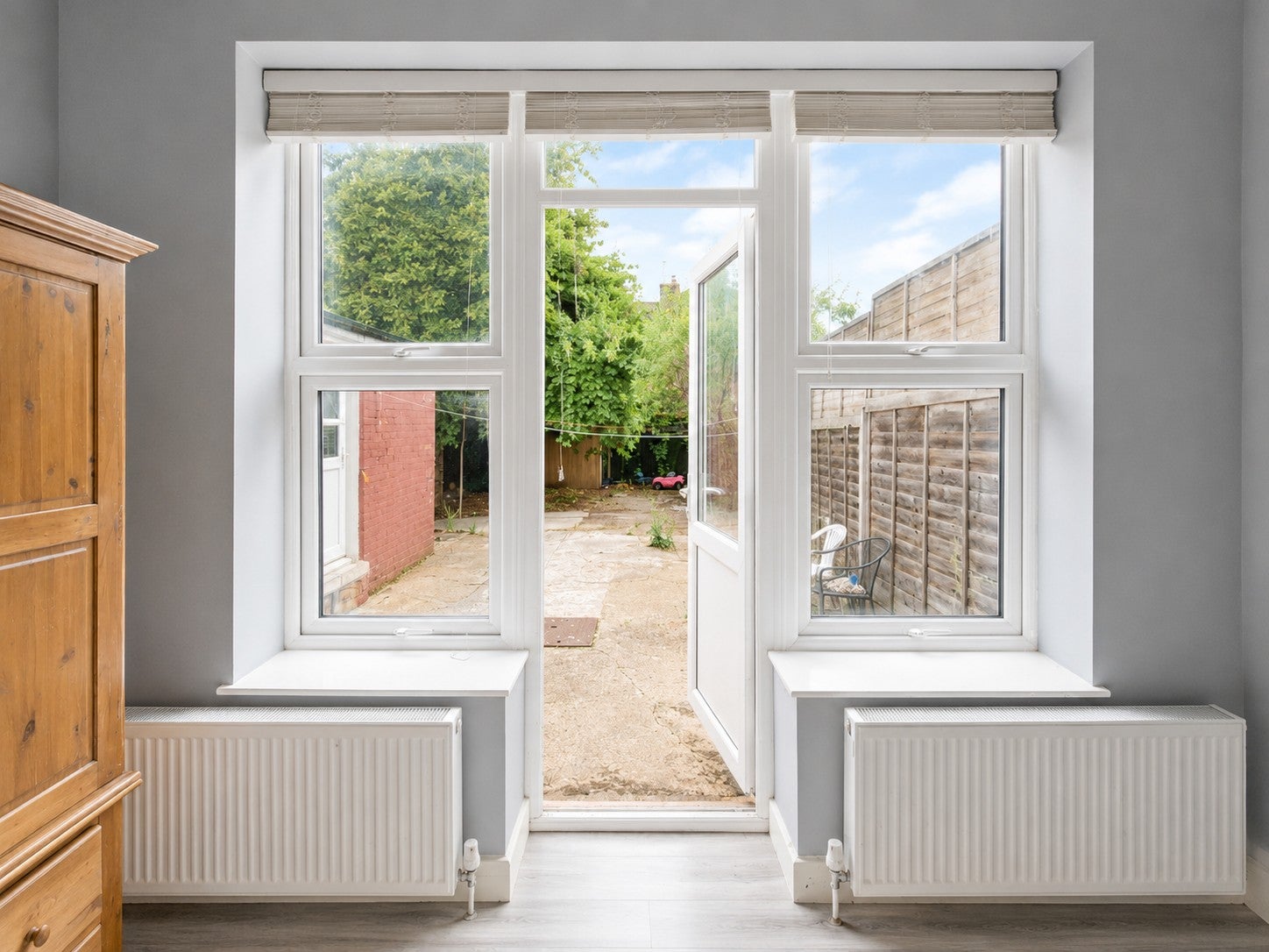 Room Palmerston Road in Greater London