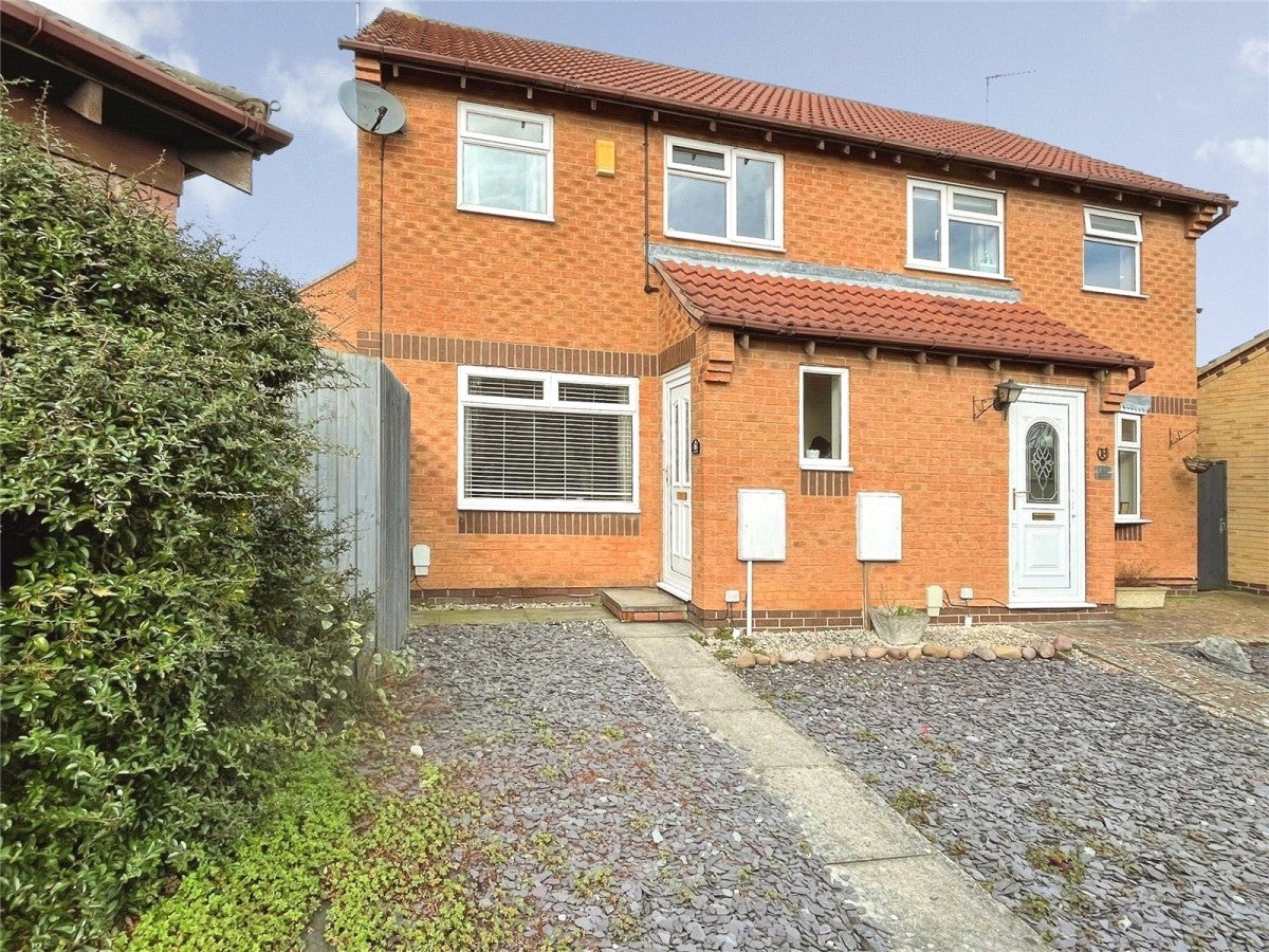 House Marlow Crescent in Erewash