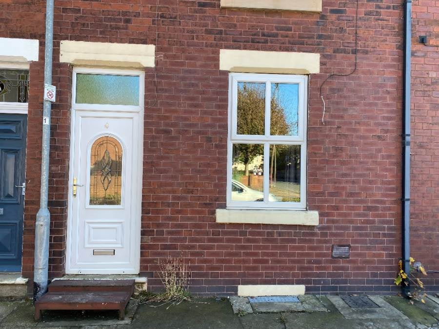 House Mona Street in Wakefield