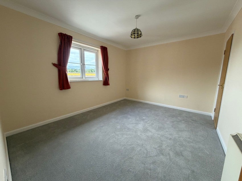 Flat Acland Road in Exeter
