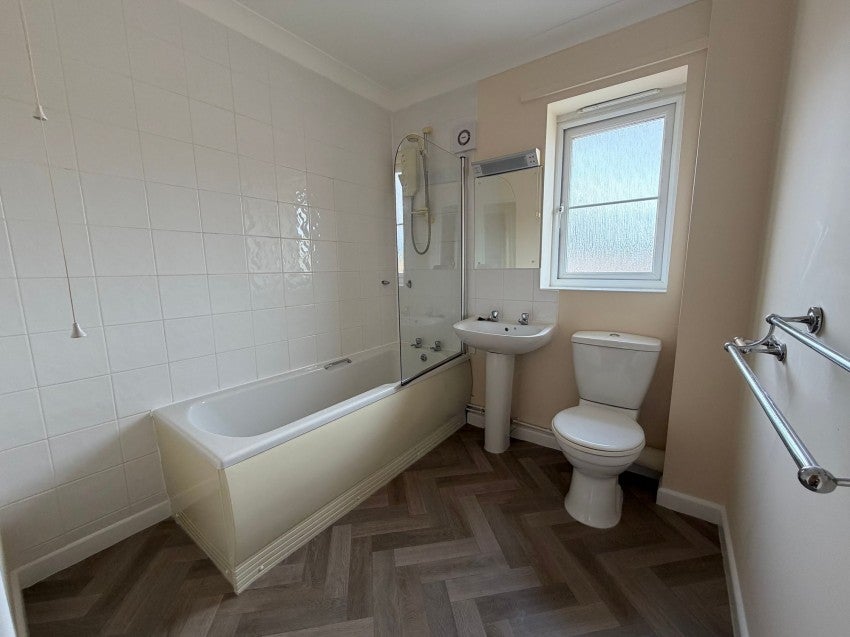 Flat Acland Road in Exeter